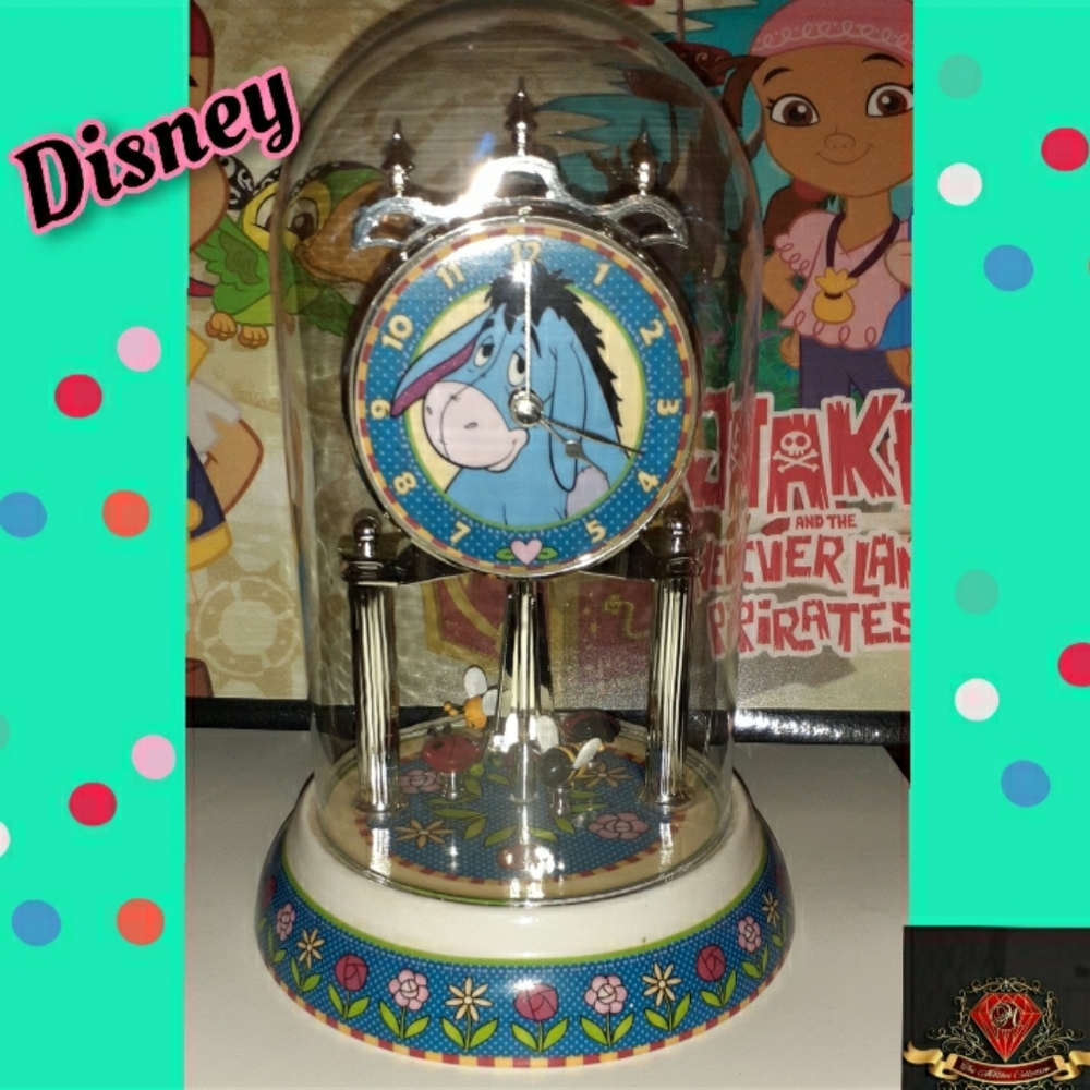DISNEY WINNIE THE POOH DOME CLOCK